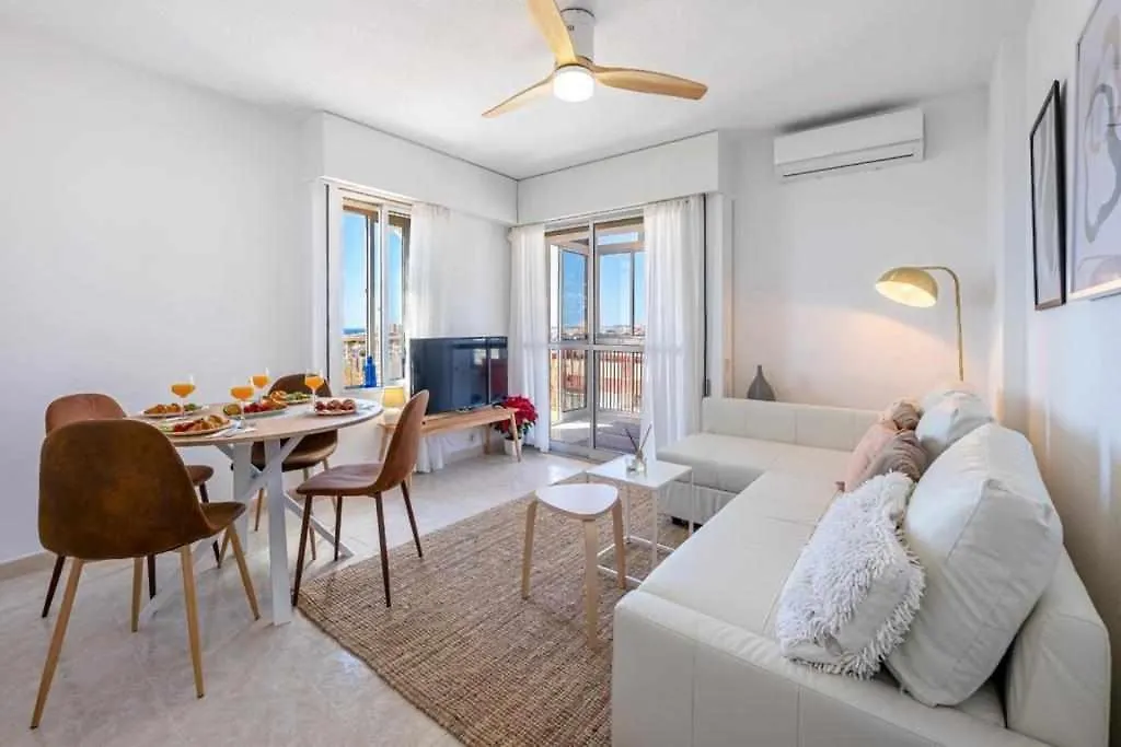 Benalmadena, Apartment With Wonderful Views Málaga